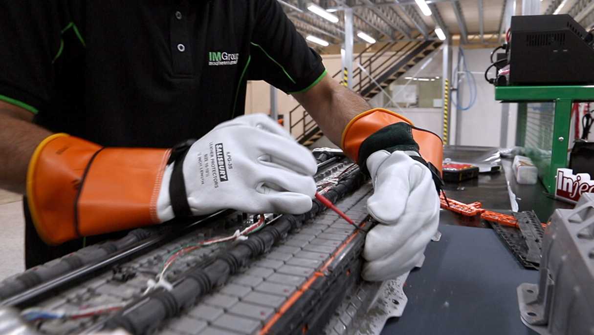 Injectronics currently remanufacture Toyota and Lexus hybrid batteries.